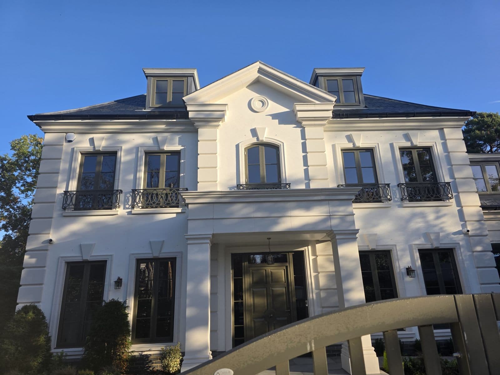 Front elevation: window surrounds, keystones and cills